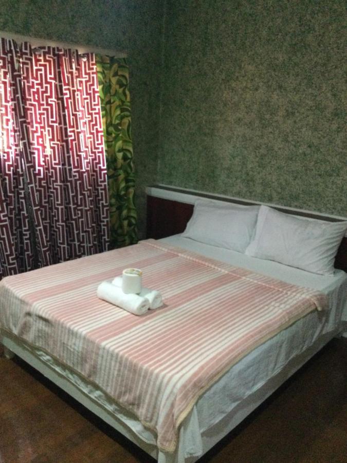 Stefanie Grace Paradise Inn Лобок Екстериор снимка