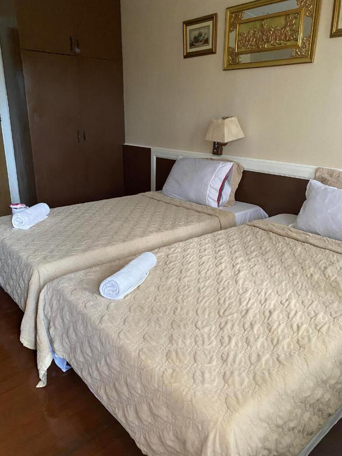 Stefanie Grace Paradise Inn Лобок Екстериор снимка