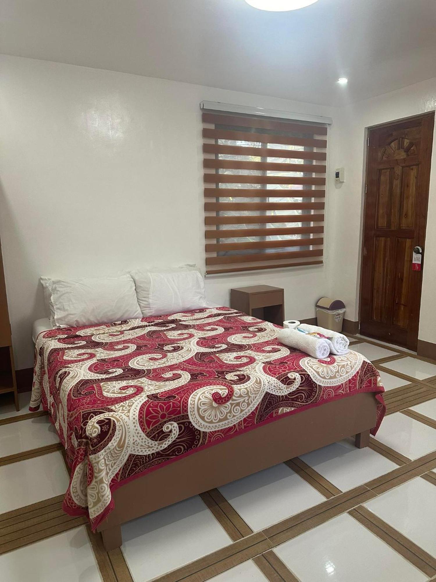 Stefanie Grace Paradise Inn Лобок Екстериор снимка