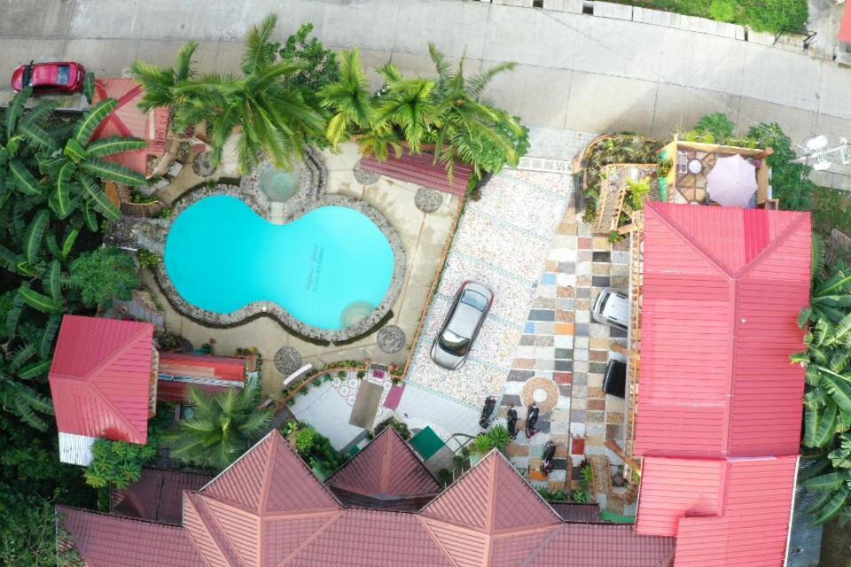 Stefanie Grace Paradise Inn Лобок Екстериор снимка